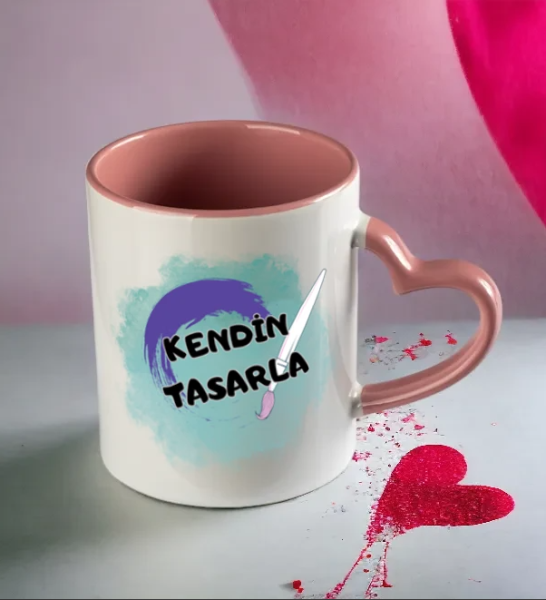 Kalp Kulplu İçi Pembe Kupa Bardak